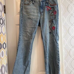 Embroidered distressed Blue d.Jeans size 10